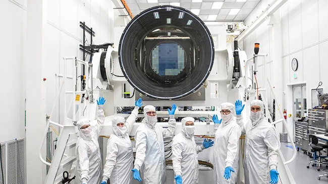 World largest Digital Camera in the World Ever Built for Astronomy